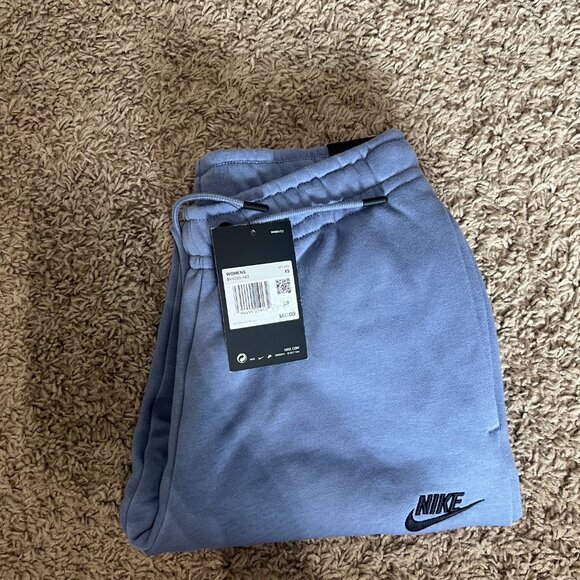 Nike Women's Joggers NWT - Picture 4 of 5